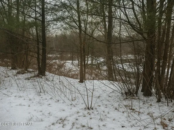 N 5th St, Stroudsburg, PA 18360