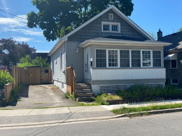 130 Beech St, Saint Catharines, ON L2R 2B9