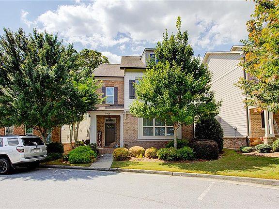 3rd image of 2674 Telfair Dr SE