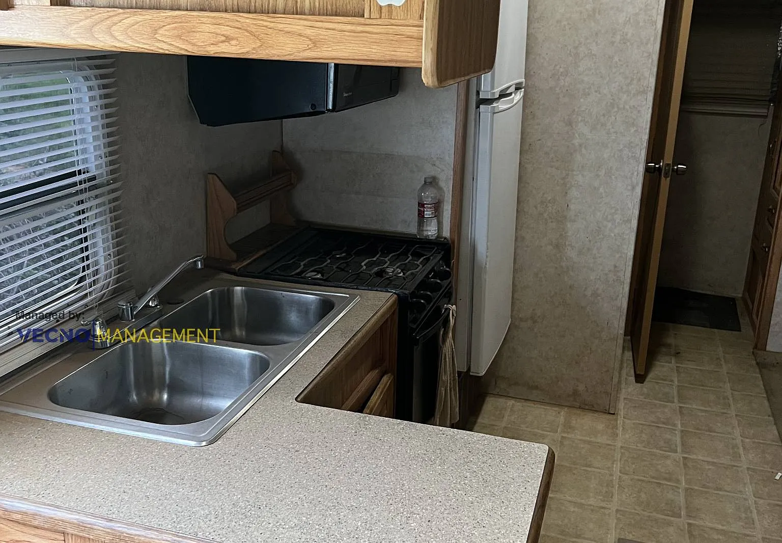 1 bed, 1.0 bath, 860 sqft, $600 — Photo 3