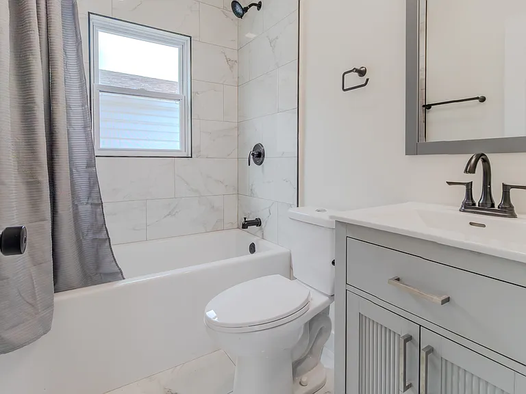 1753 Taft St — Photo 17