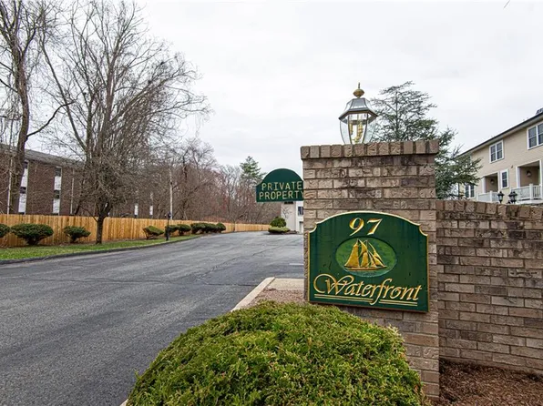 97 Farnum Pike Unit 6, Smithfield, RI 02917