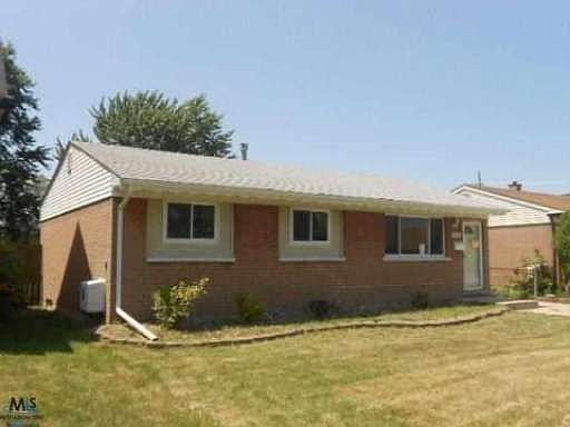 2nd image of 22922 Glenbrook St