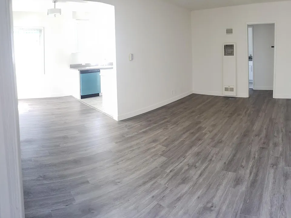 8-4118 Palmyra Rd #8