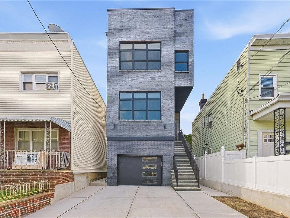 1st image of 24 W 19th St