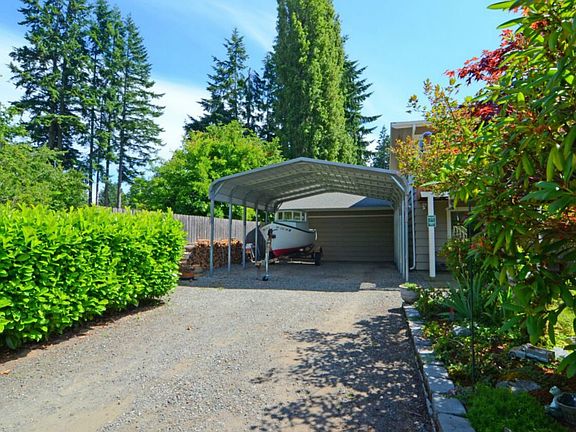 3rd image of 29350 Beach Dr NE