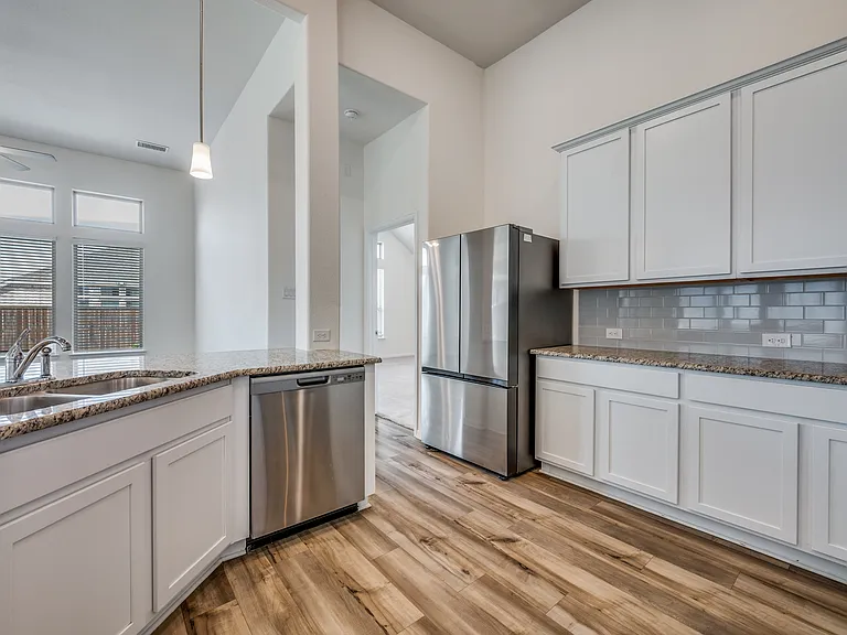 16309 Garden Dr — Photo 8