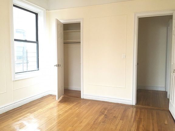 3rd image of 66 Saint Nicholas Pl APT B51