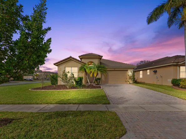 799 Bent Creek Drive, Fort Pierce, FL 34947