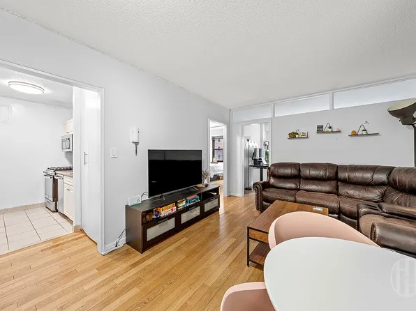 345 E 80th St APT 3H, New York, NY 10075