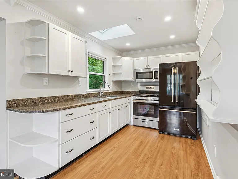 3249 Mill Rd — Photo 9