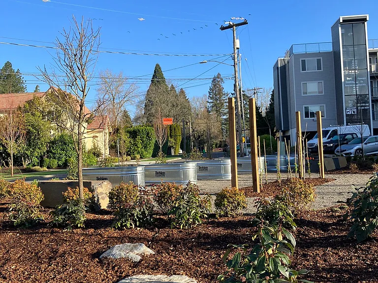 Park Hamlin - 2323 SE Harrison — Photo 3