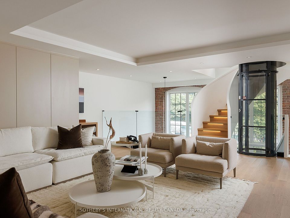 1st image of 1100 Lansdowne Ave #339