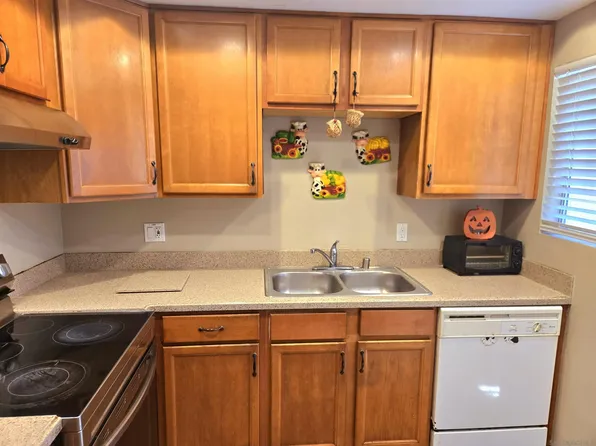 475 N Midway Dr Unit 236, Escondido, CA 92027
