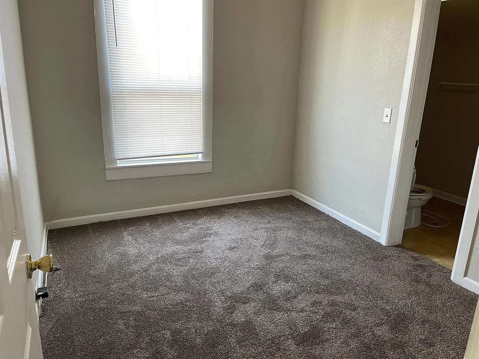 425 Belfort Street - 1 — Photo 2