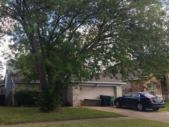 3rd image of 11711 Greenshire Dr