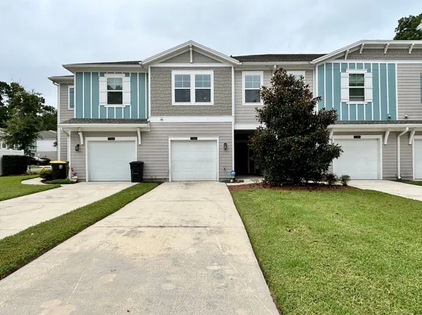 7366 Palm Hills Dr, Jacksonville, FL 32244