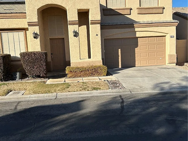 8212 Burgesshill Ave — Photo 1