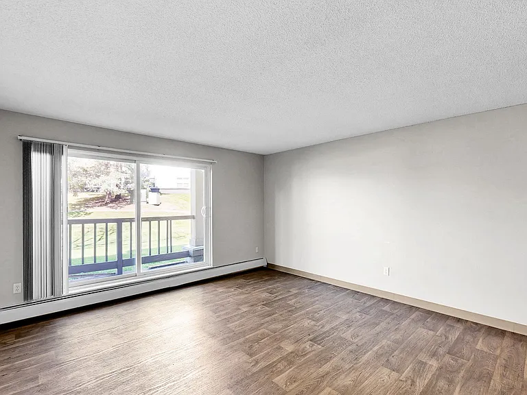 Audenn Apartments — Photo 16
