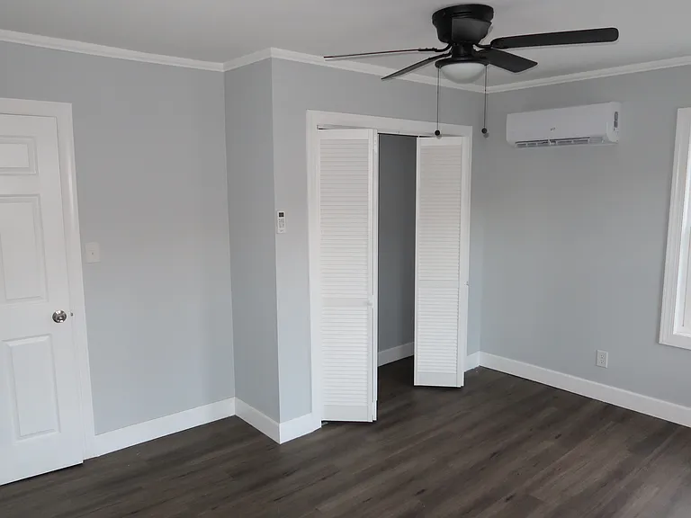 61 E Phillips St #B — Photo 11