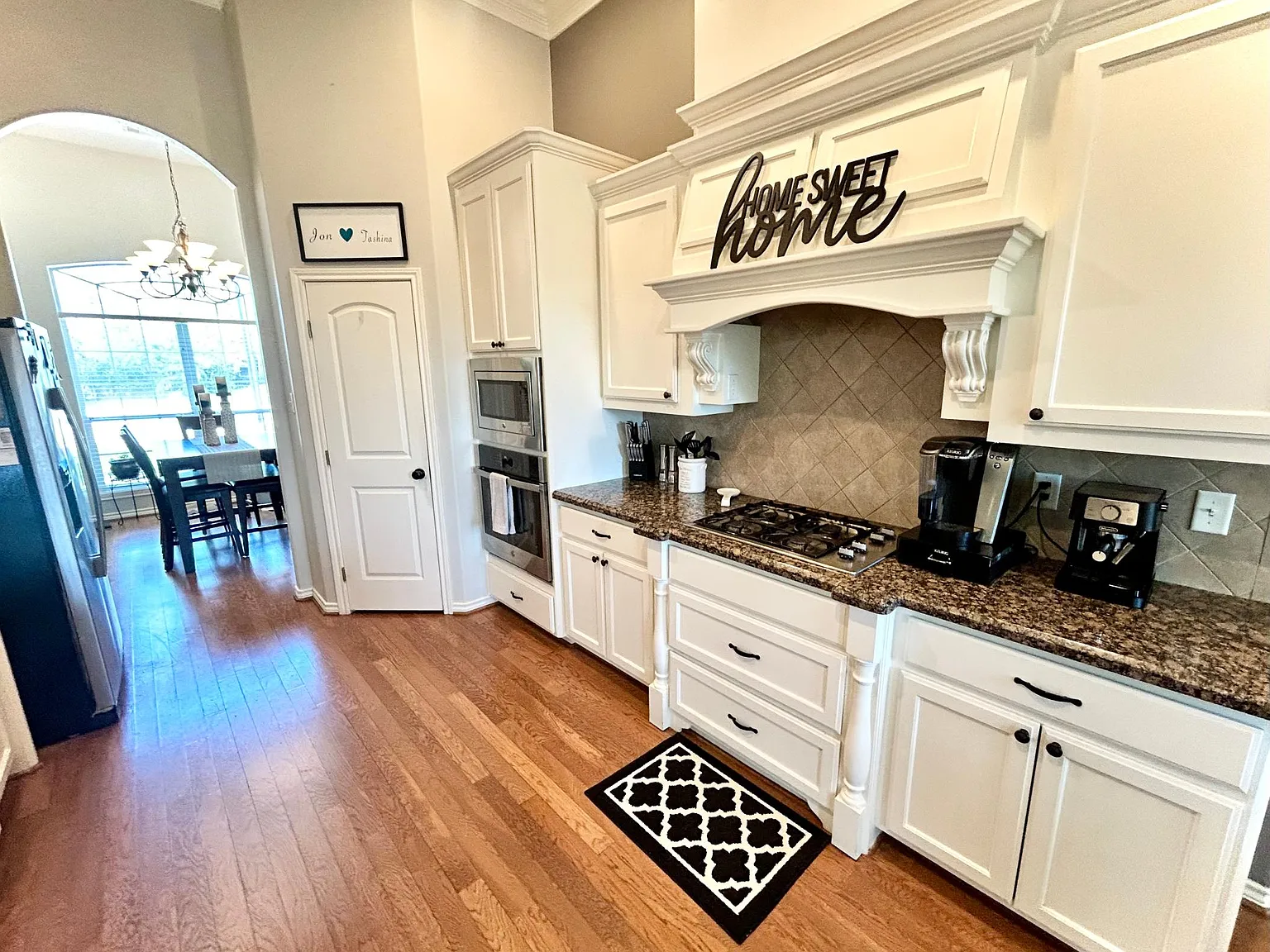 3 bed, 2.5 bath, 2146 sqft, $2,300 — Photo 3