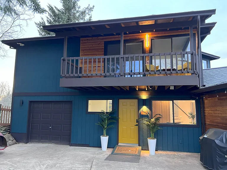 Fresh paint and new roof: both late 2023