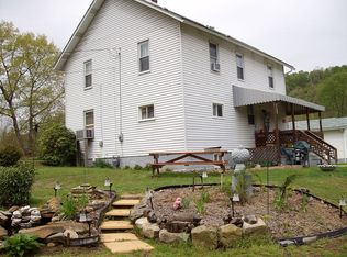 175 Plant Rd, Dilliner, PA 15327