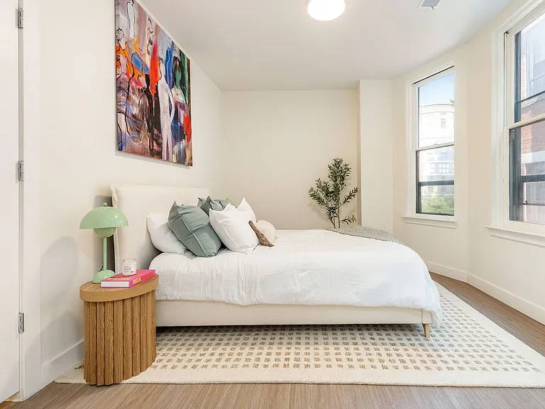 Carriage House — Photo 19