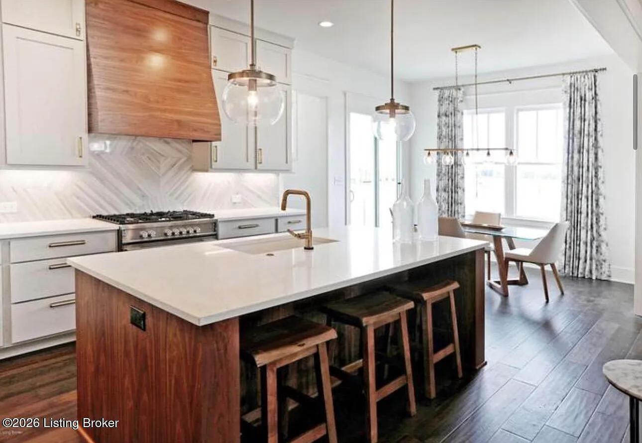 3 bed, 2.5 bath, 1963 sqft, $4,500 — Photo 4