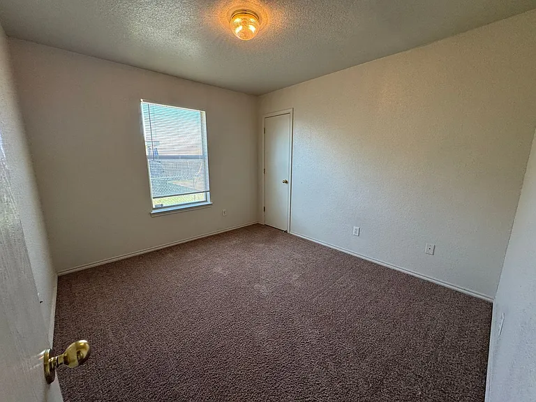 2801 Alma Dr — Photo 10