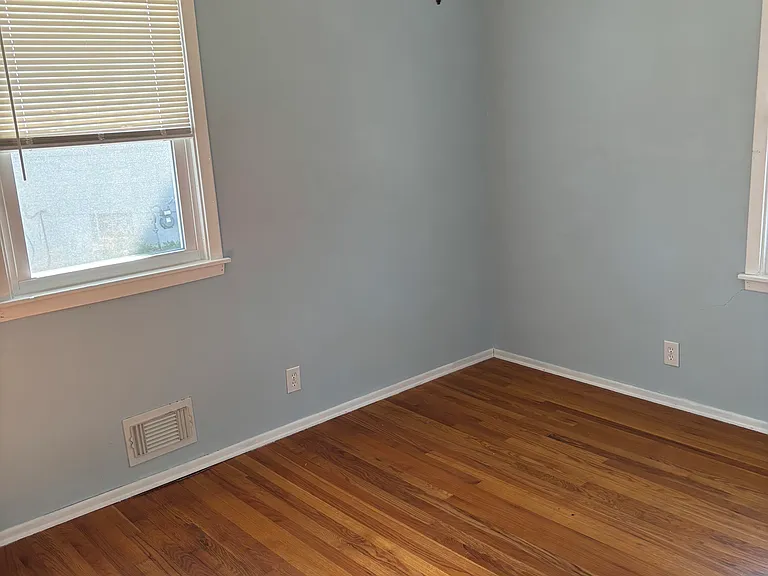 6322 NE Agnes Cir — Photo 7