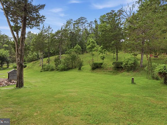 3rd image of 6223 Fort Valley Rd