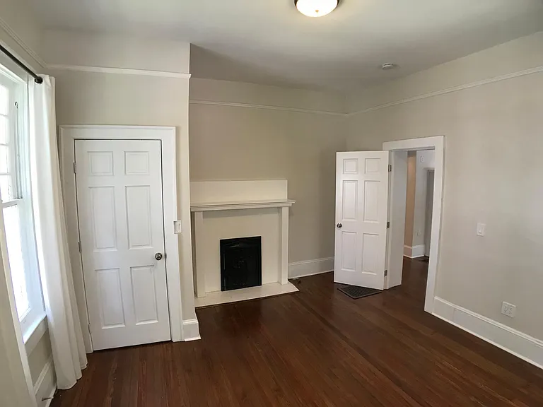 955 Myrtle St NE — Photo 6