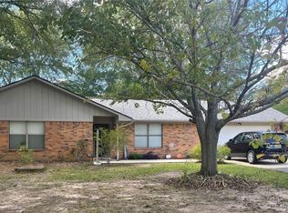 513 Meadowlark Ln, Durant, OK 74701