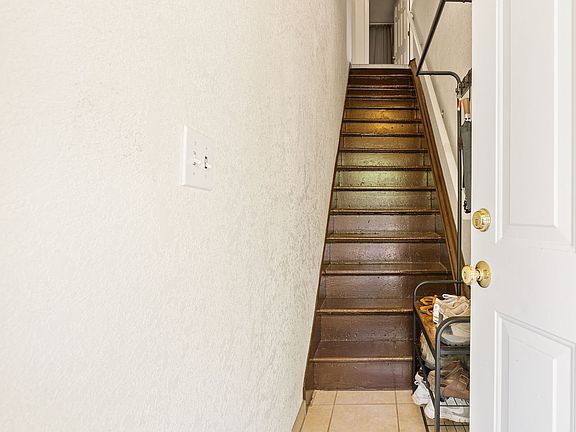 4th image of 5814 N Mississippi Ave