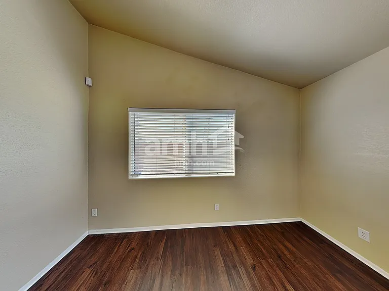 710 Breezy Ridge Dr — Photo 13