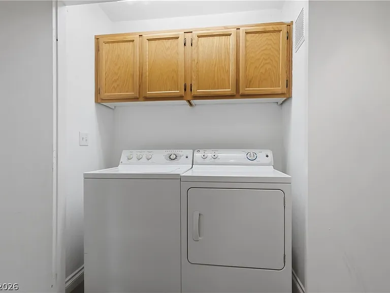 350 S Durango Dr #120 — Photo 14
