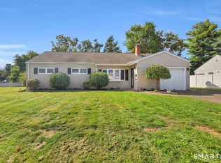 22 Elizabeth Drive, Manchester, CT 06042