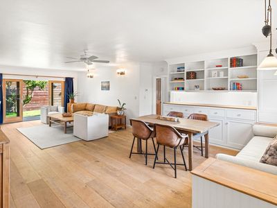 1127 Church Ln, Carpinteria, CA, 93013