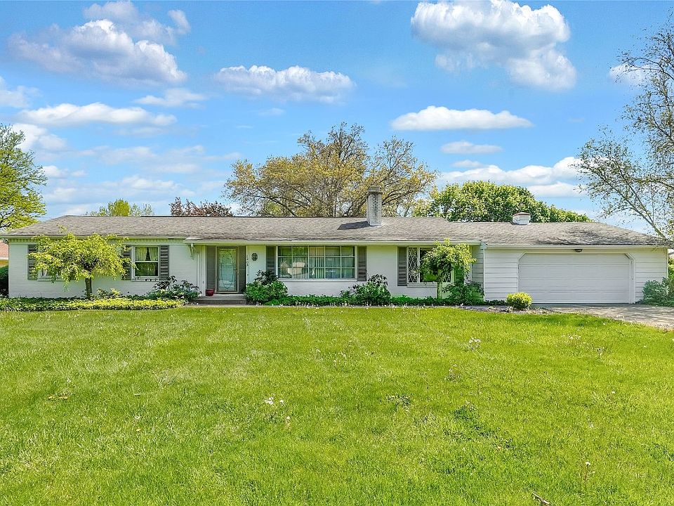 1st image of 1405 Greenfield Dr