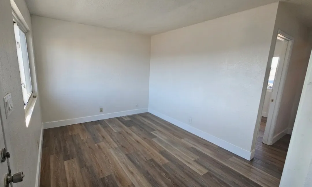 1 bed, 400 sqft, $1,650 — Photo 2