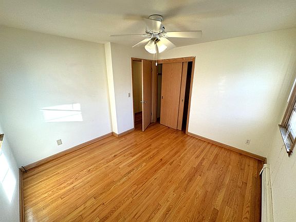 Wide Closet, Ceiling Fan