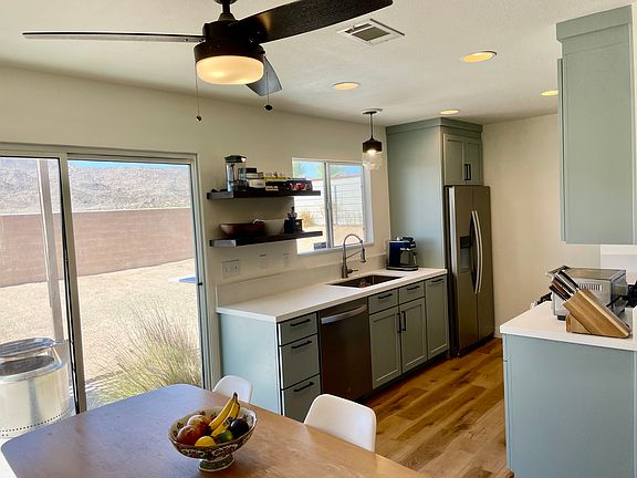 2nd image of 71519 Sunflower Dr