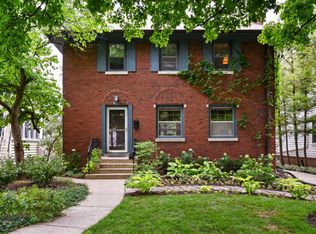 255 Forest Ave, Glen Ellyn, IL