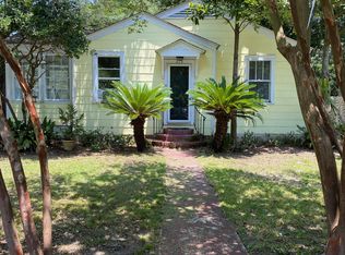 215 Magnolia Rd, Charleston, SC 29407