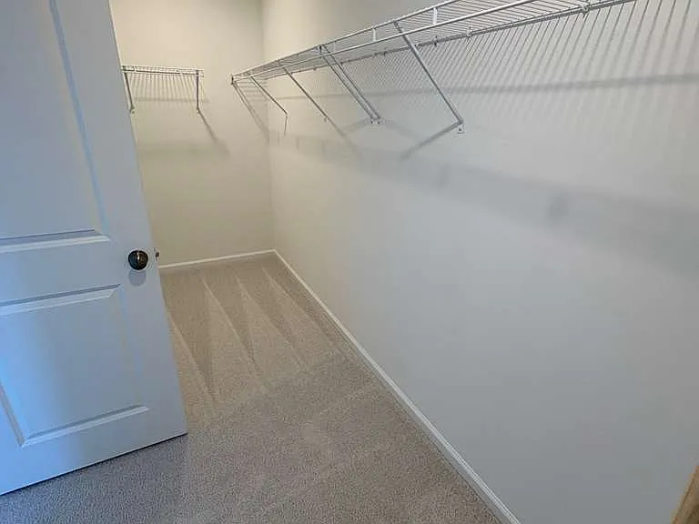 425 Venetian Dr — Photo 11