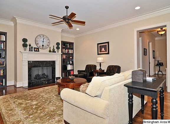 3rd image of 4406 Village Green Way