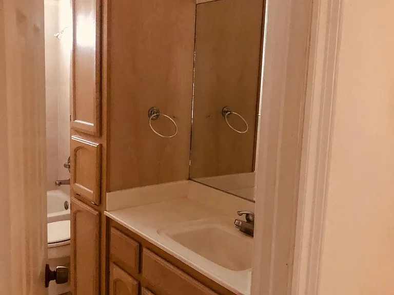 2513 Shasta Ave — Photo 2