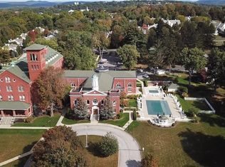 89 Hillcrest Ln, Peekskill, NY 10566