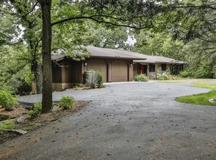 966 Priester Ln, Hudson, WI 54016